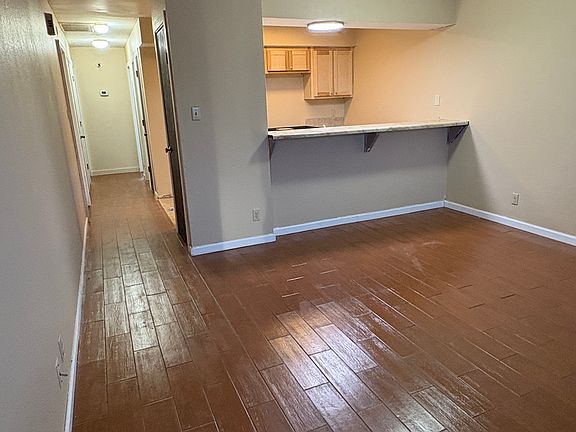 2nd image of 14162 S Hickory St E
