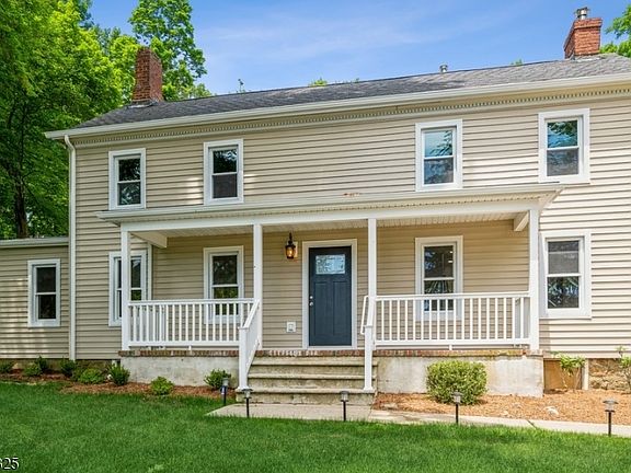 2nd image of 1225 Sussex Tpke