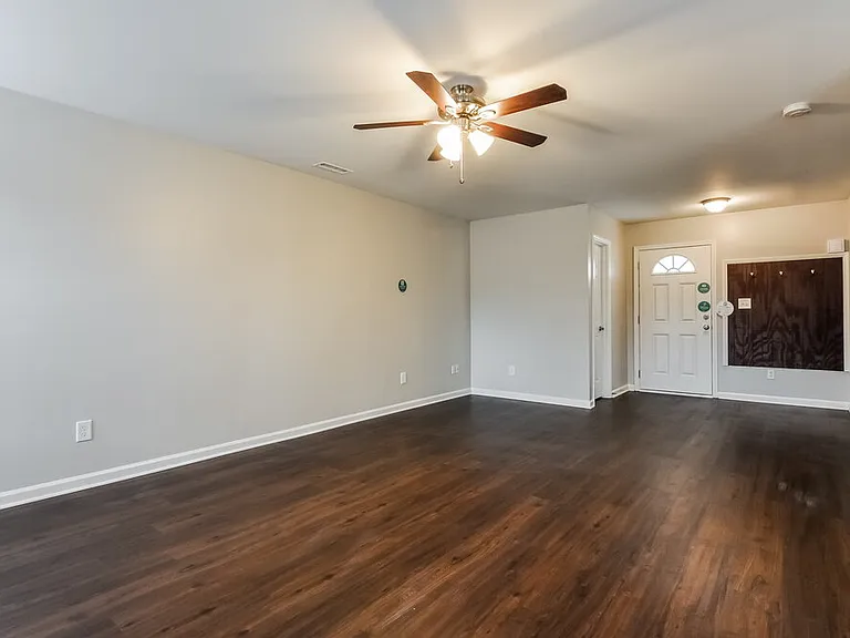 4027 Taylor Oaks Dr — Photo 4