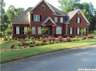 95 Oak Pointe Cir, Cropwell, AL 35054