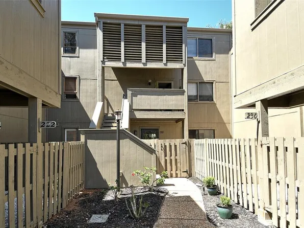 226 Woodland Dr, Osprey, FL 34229