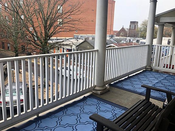 4th image of 122 N College St