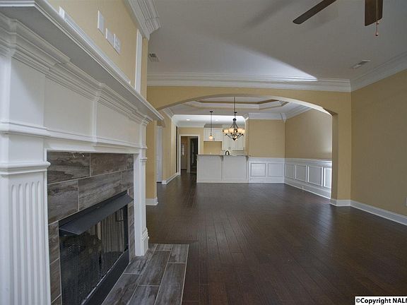 5th image of 12 Atherton Cir SW