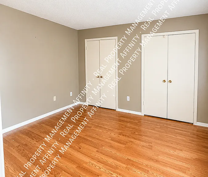 6695 Whispering Oak Pl #3 — Photo 9