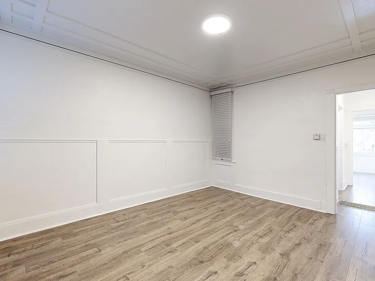 1740 Sacramento St #2 — Photo 5