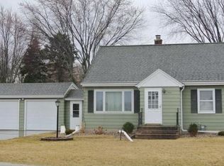 3670 Humboldt Rd, Green Bay, WI 54311