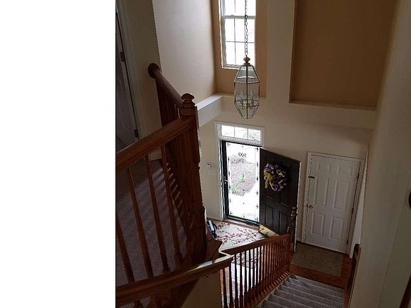 5th image of 500 Pebble Ln
