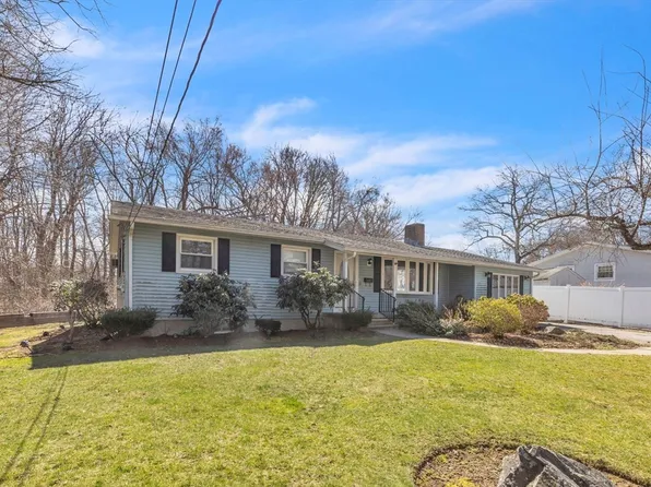 11 Knowles St, Auburn, MA 01501