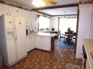 1904 Schoolcraft St, Holt, MI 48842
