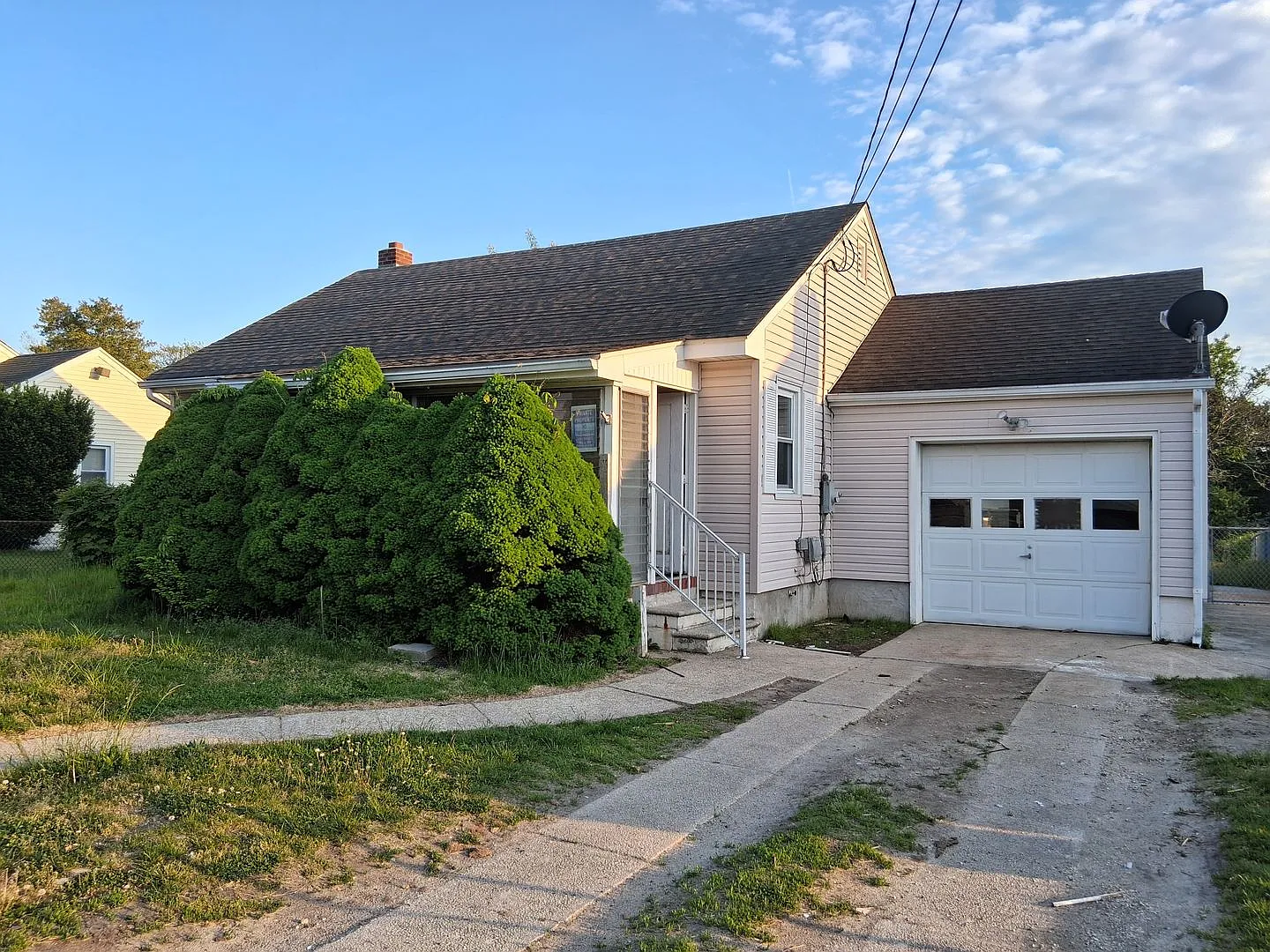 Single House For Rent $2000 — Photo 2
