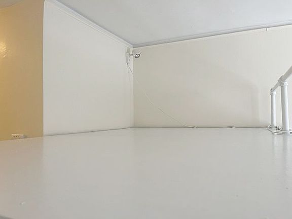 4th image of 105 E 10th St APT 1A