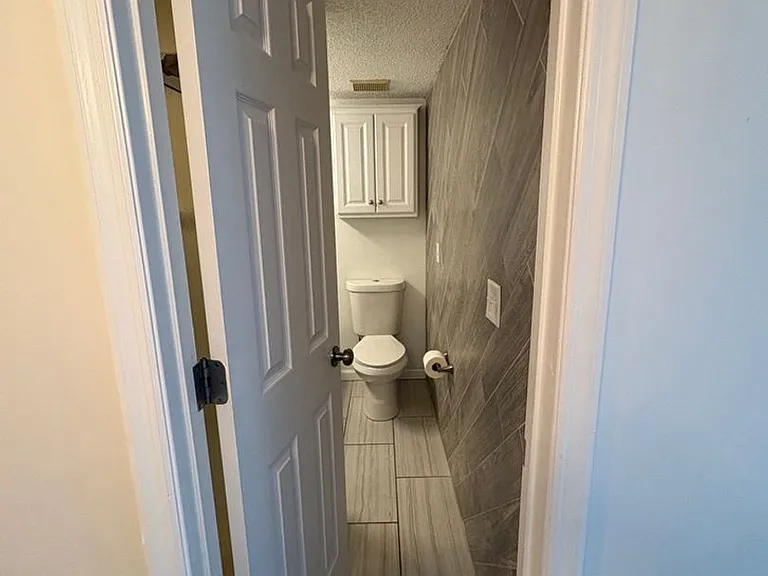 2325 Elliston Pl — Photo 9