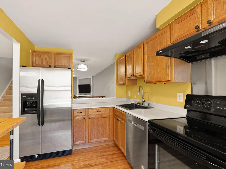 11243 Silentwood Ln — Photo 4