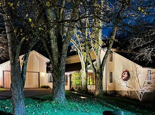 2313 The Woods Ln, Lexington, KY 40502