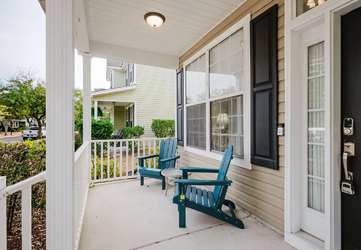 3 bed, 2.5 bath, 1900 sqft, $2,650 — Photo 3