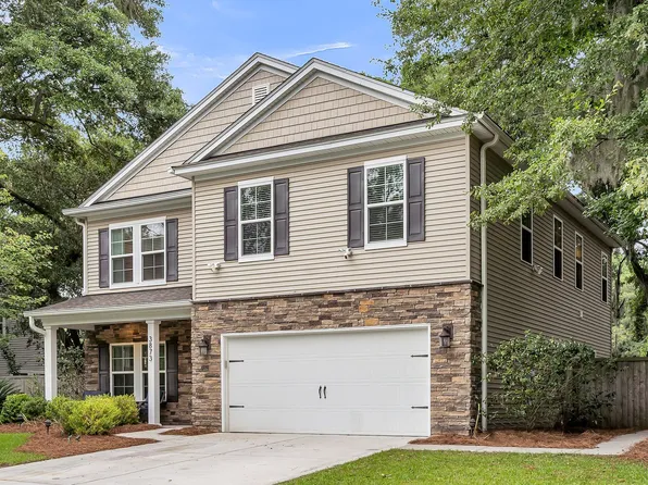 3873 Hanoverian Dr, Awendaw, SC 29429