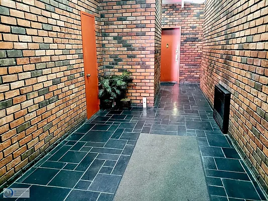 Rented by Metropolitan Property Group | media 8