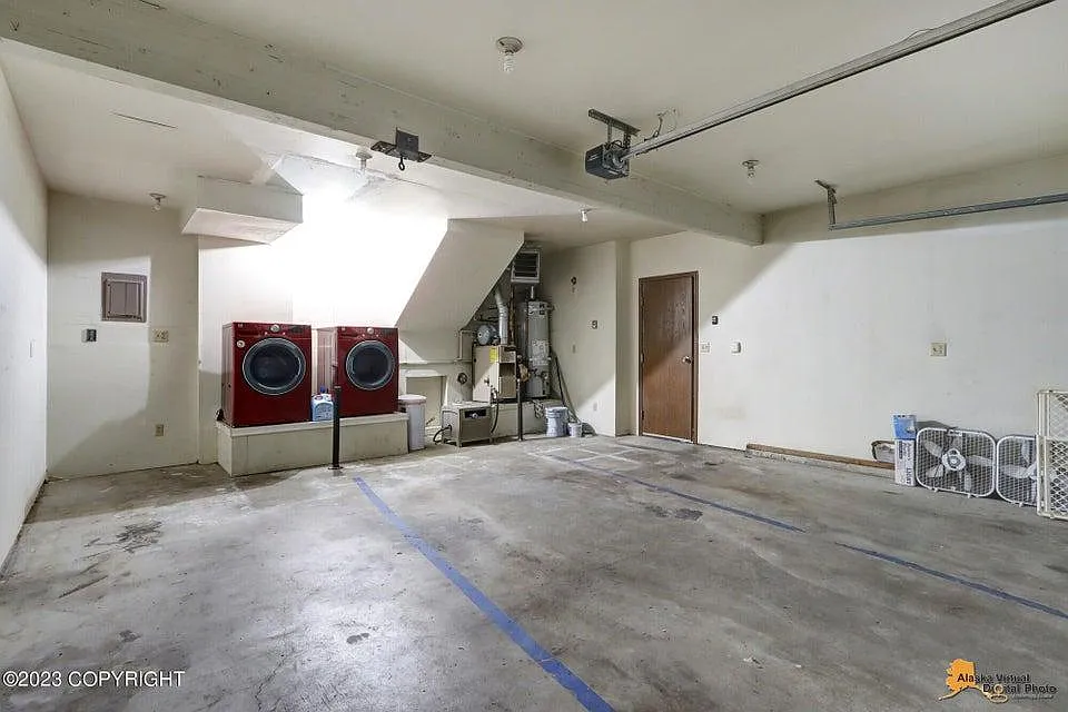 3 bed, 1225 sqft, $2,400 — Photo 4