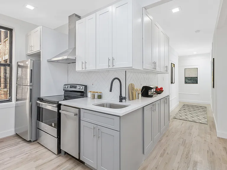 317 W 99th St #4A — Photo 8