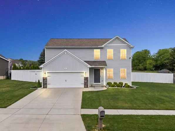 461 Golfside Dr, Lapeer, MI 48446