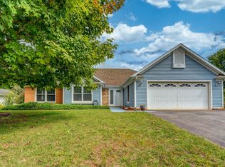 5321 Huntridge Rd, Roanoke, VA 24012