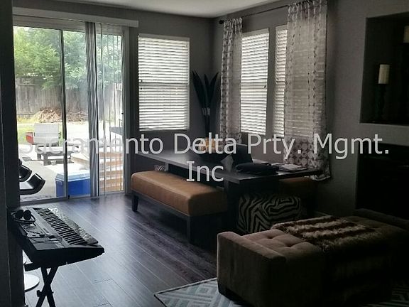3rd image of 3618 Saintsbury Dr