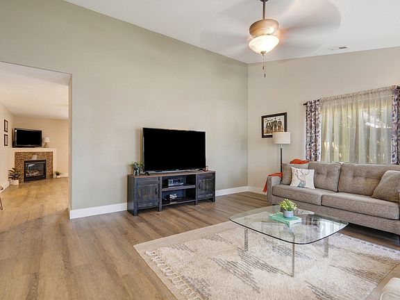 2nd image of 4208 Artesia Dr
