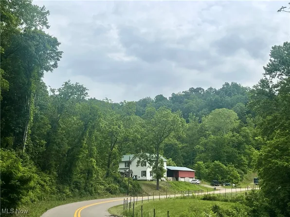 2743 Cow Creek Rd, Saint Marys, WV 26170