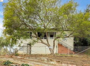 9863 Stearns Ave, Oakland, CA 94605