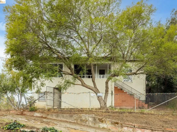 9863 Stearns Ave, Oakland, CA 94605