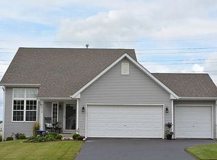 618 Cranbrook Ln, Mount Morris, IL 61054
