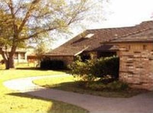 3624 Goldenrod Ave, Ponca City, OK 74604