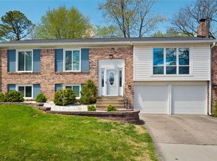 815 Samone Ct, Ballwin, MO 63021