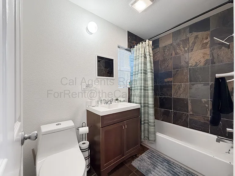 1532 32nd St #1532 — Photo 11