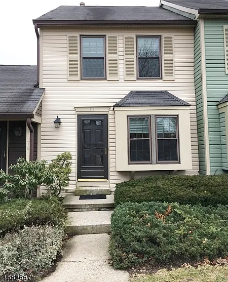 77 Wood Duck Ct — Photo 1