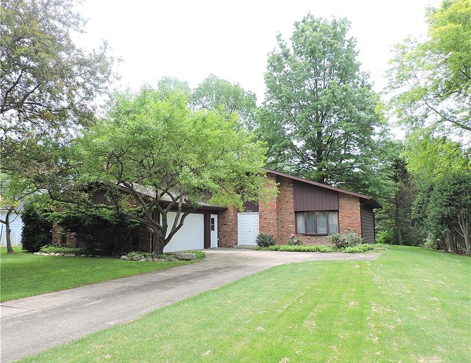 1st image of 25839 Tallwood Dr