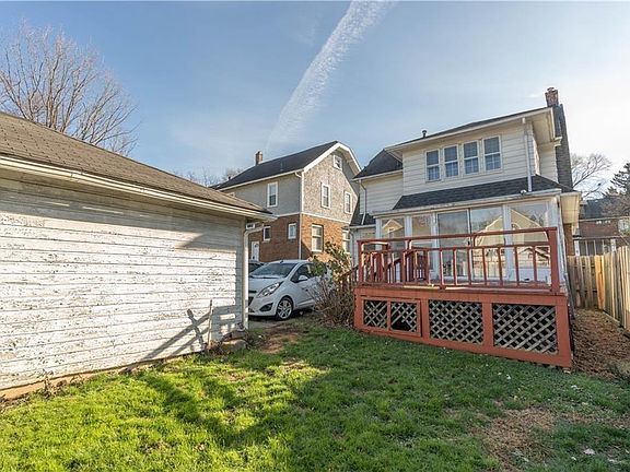 3rd image of 169 Marvin Ave