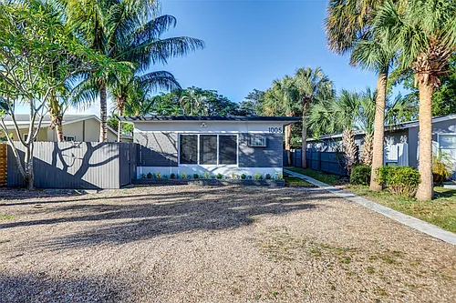 1005 NE 17th Ct Photo 1