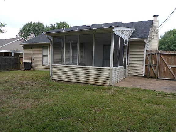 4th image of 4551 Country Brook Dr
