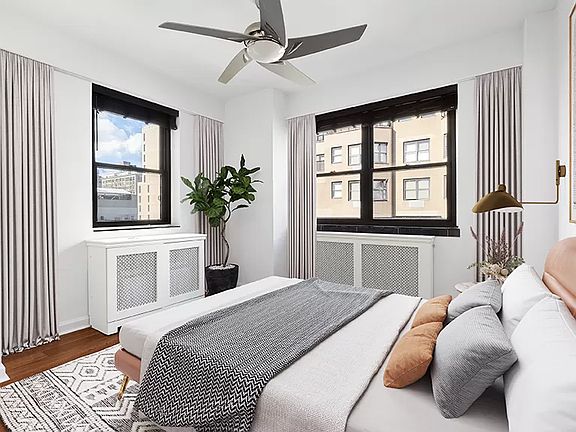 4th image of 176 E 77th St APT 10C