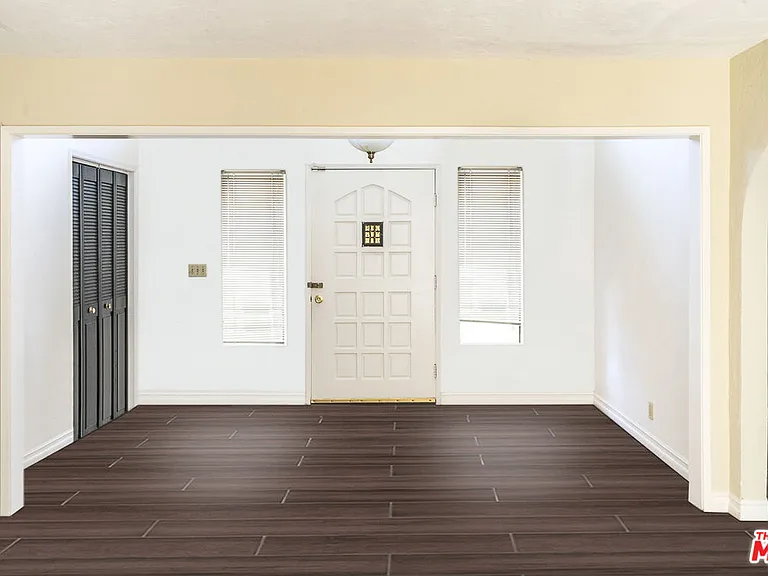 8300 Regis Way — Photo 23