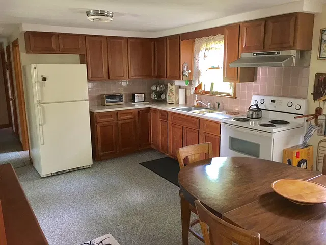 3 bed, 1312 sqft, $1,500 — Photo 2