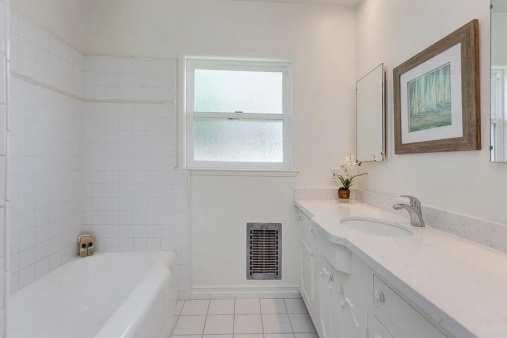 4 bed, 1894 sqft, $5,300 — Photo 4