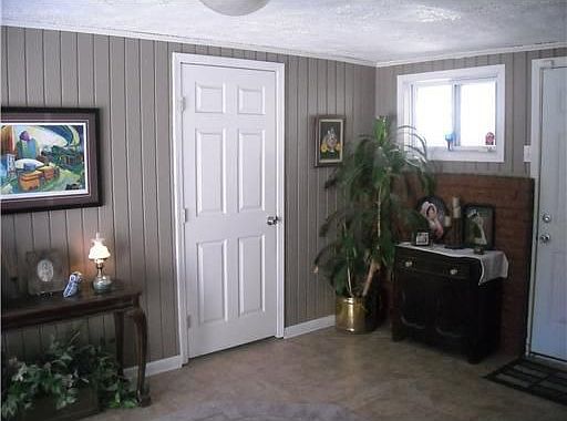 3rd image of 3518 Lang St