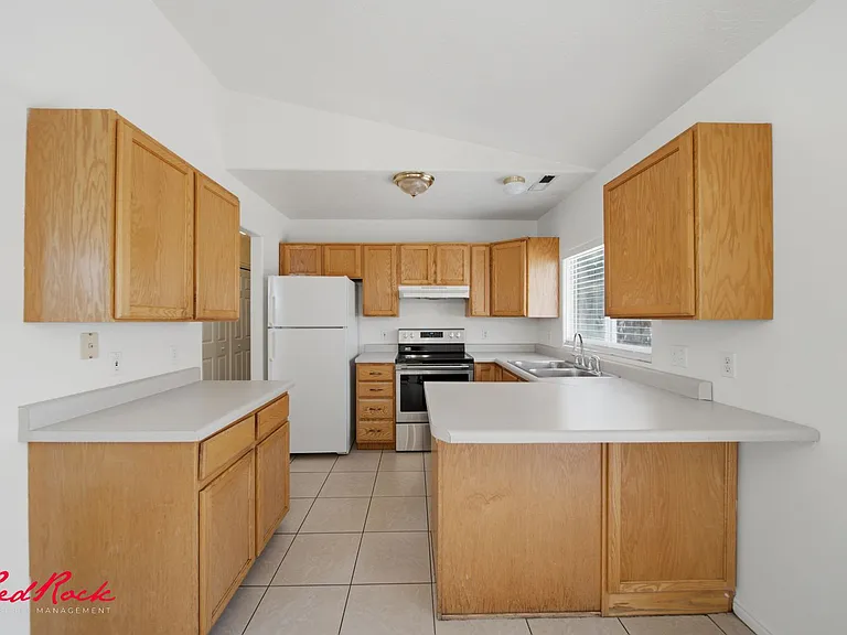 1058 N 1340 West Cir #2 — Photo 12