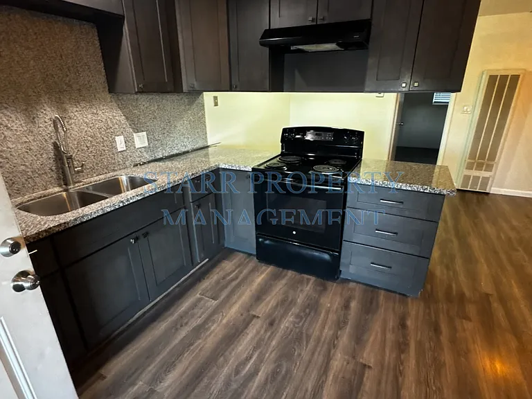 508 S School St #AG — Photo 13