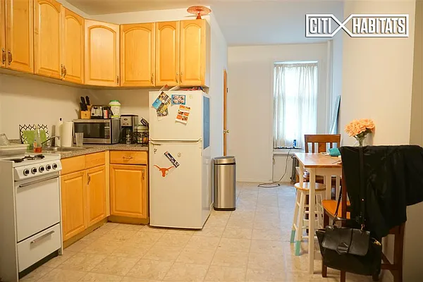 Rented by Citi Habitats | media 18