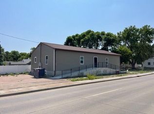 324 W 10th Ave #1, Mitchell, SD 57301