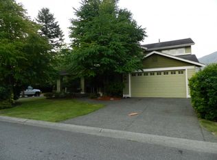 605 SE 7th St, North Bend, WA 98045