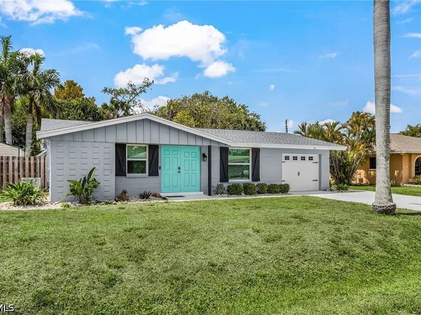 776 Entrada Dr S, Fort Myers, FL 33919